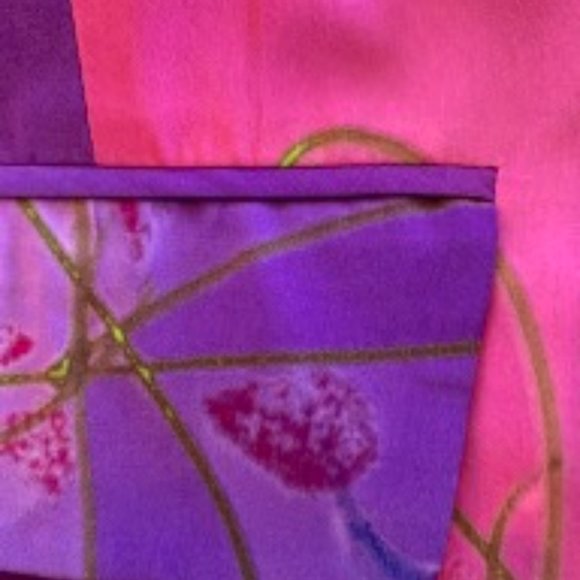 Glam-tastic Silk Jacket! - Picture 6 of 10